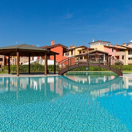 Appartamento Corina Sirmione Exterior photo