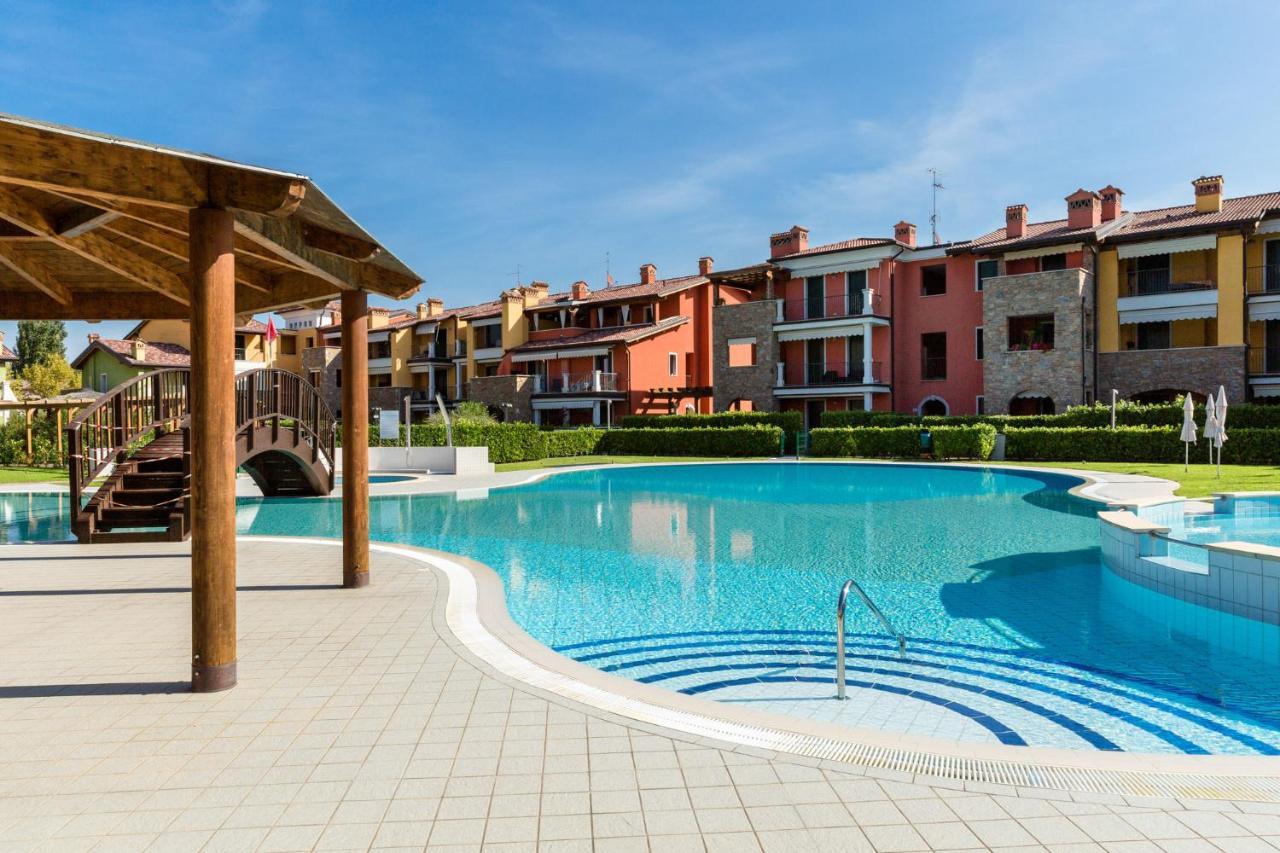 Appartamento Corina Sirmione Exterior photo