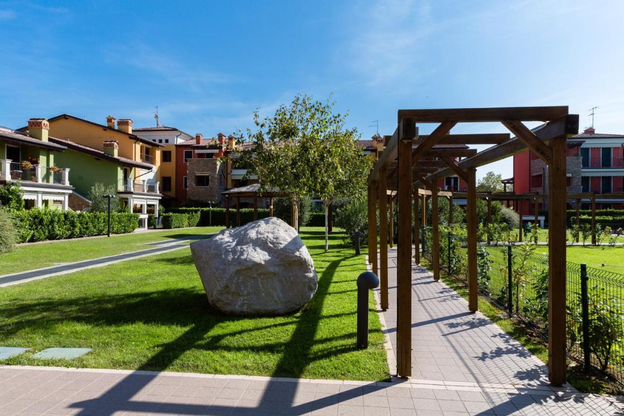 Appartamento Corina Sirmione Exterior photo