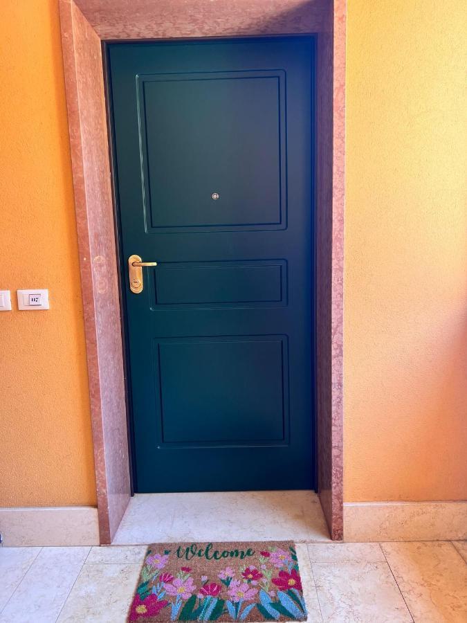 Appartamento Corina Sirmione Exterior photo