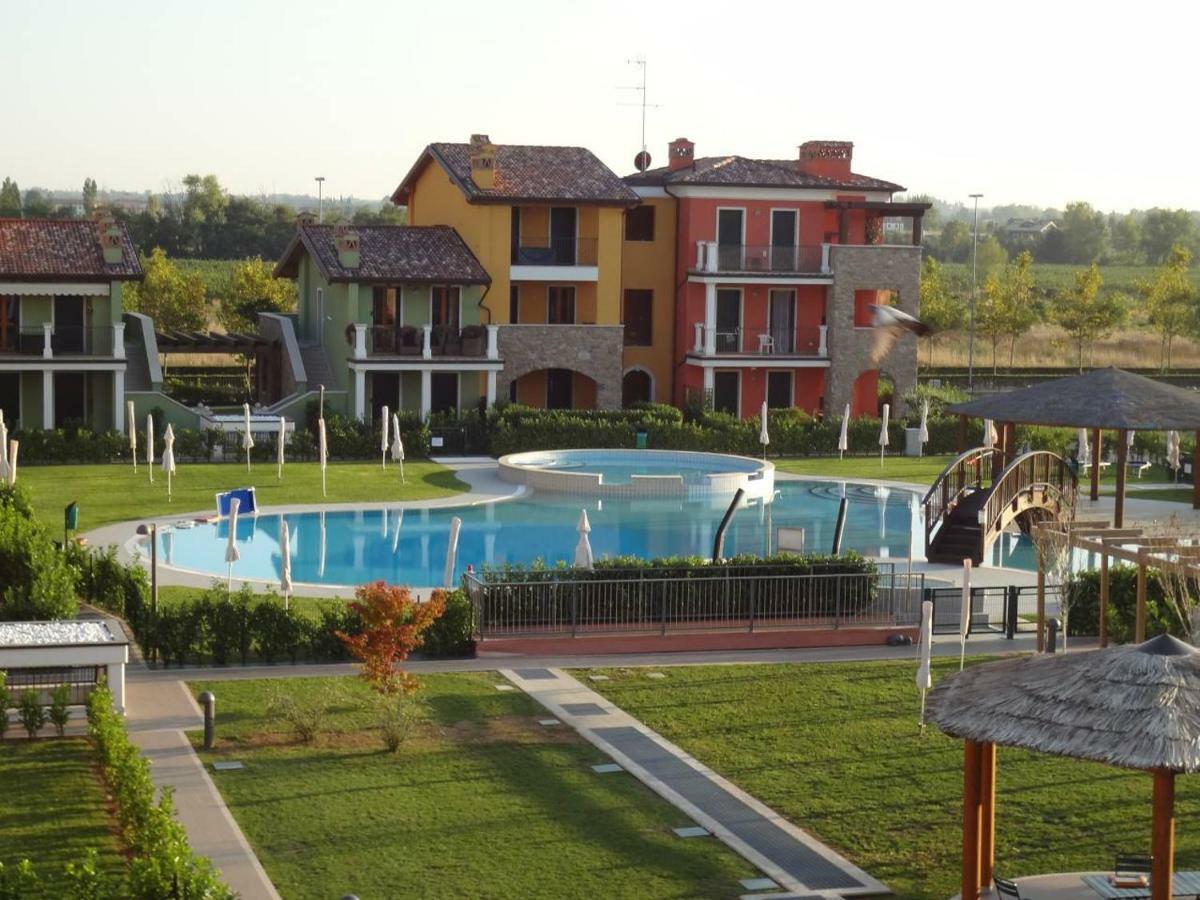 Appartamento Corina Sirmione Exterior photo