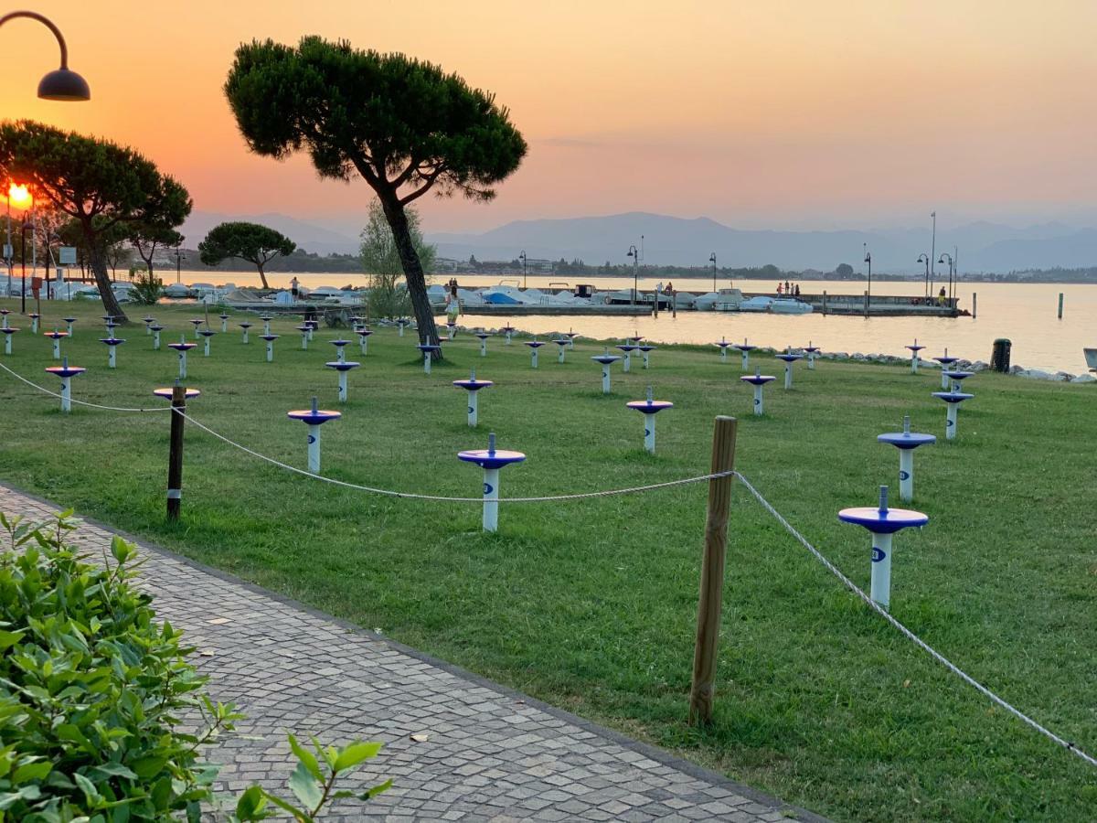 Appartamento Corina Sirmione Exterior photo